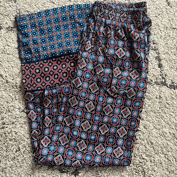 Anthropologie Patterned Silky Pants - Size S - Picture 1 of 7